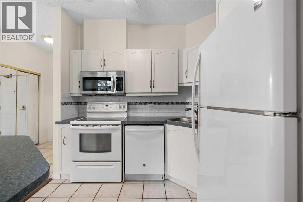 Single Family House for Sale in   Dalhousie Drive NW Dalhousie Calgary 