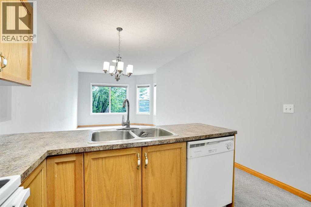 Single Family House for Sale in    Avenue NE Mayland Heights Calgary 