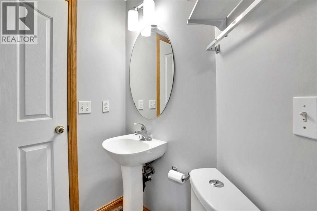 Single Family House for Sale in    Avenue NE Mayland Heights Calgary 