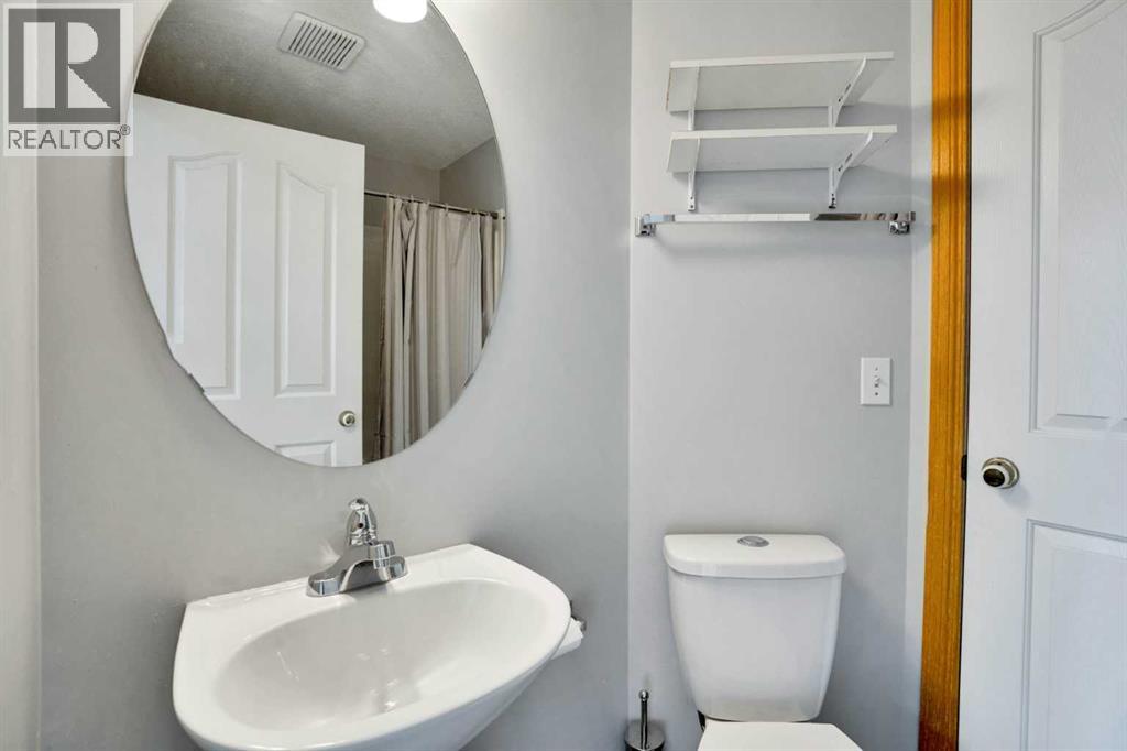 Single Family House for Sale in    Avenue NE Mayland Heights Calgary 