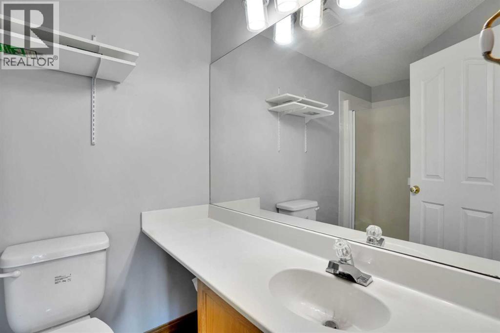 Single Family House for Sale in    Avenue NE Mayland Heights Calgary 