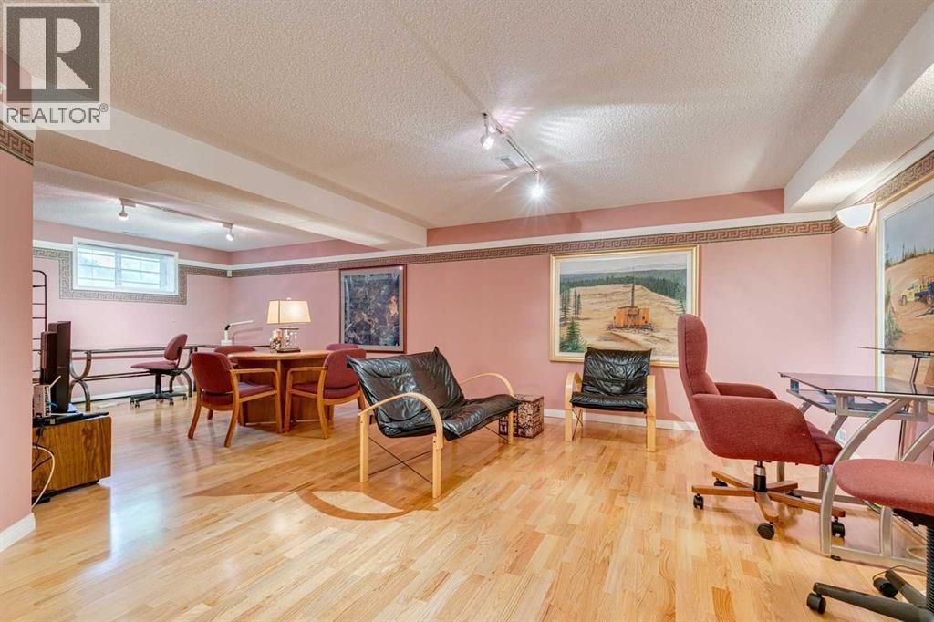 Single Family House Bungalow for Sale in  Sierra Morena Way SW Signal Hill Calgary 