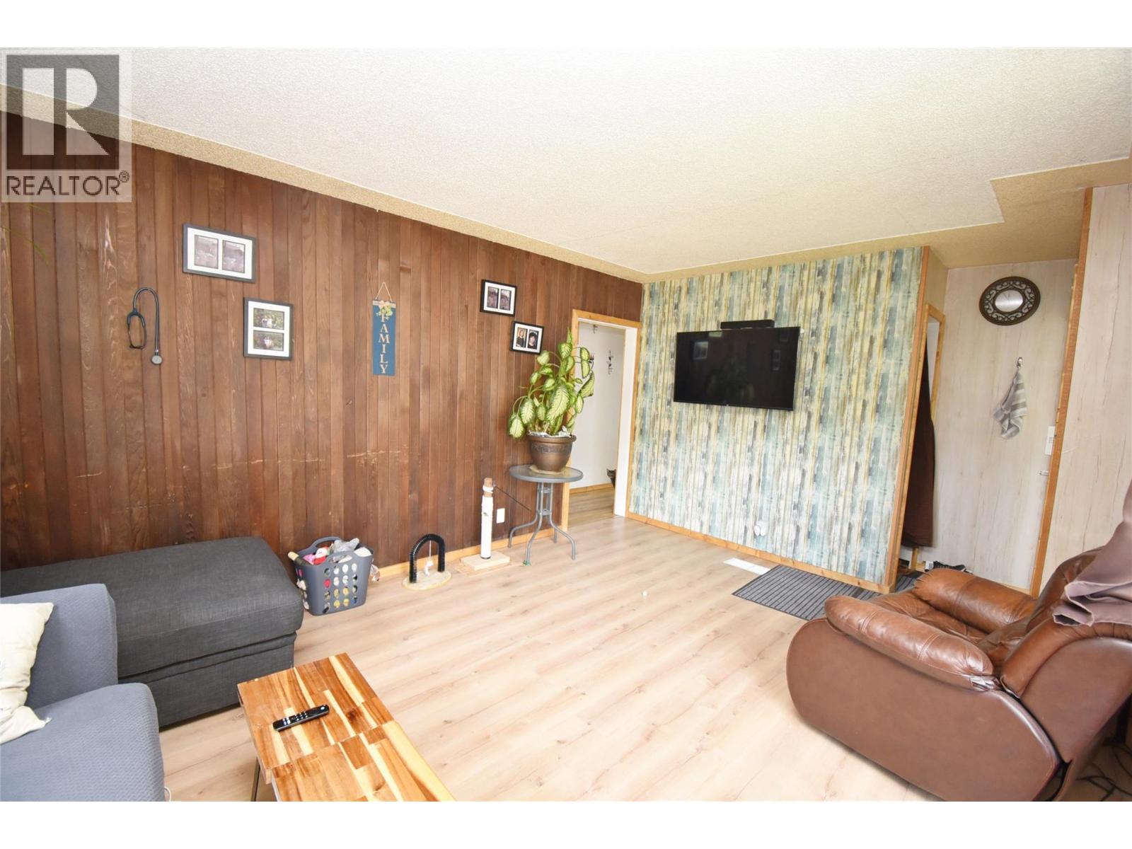 Photo 44 of 3011 38 Street, Vernon BC