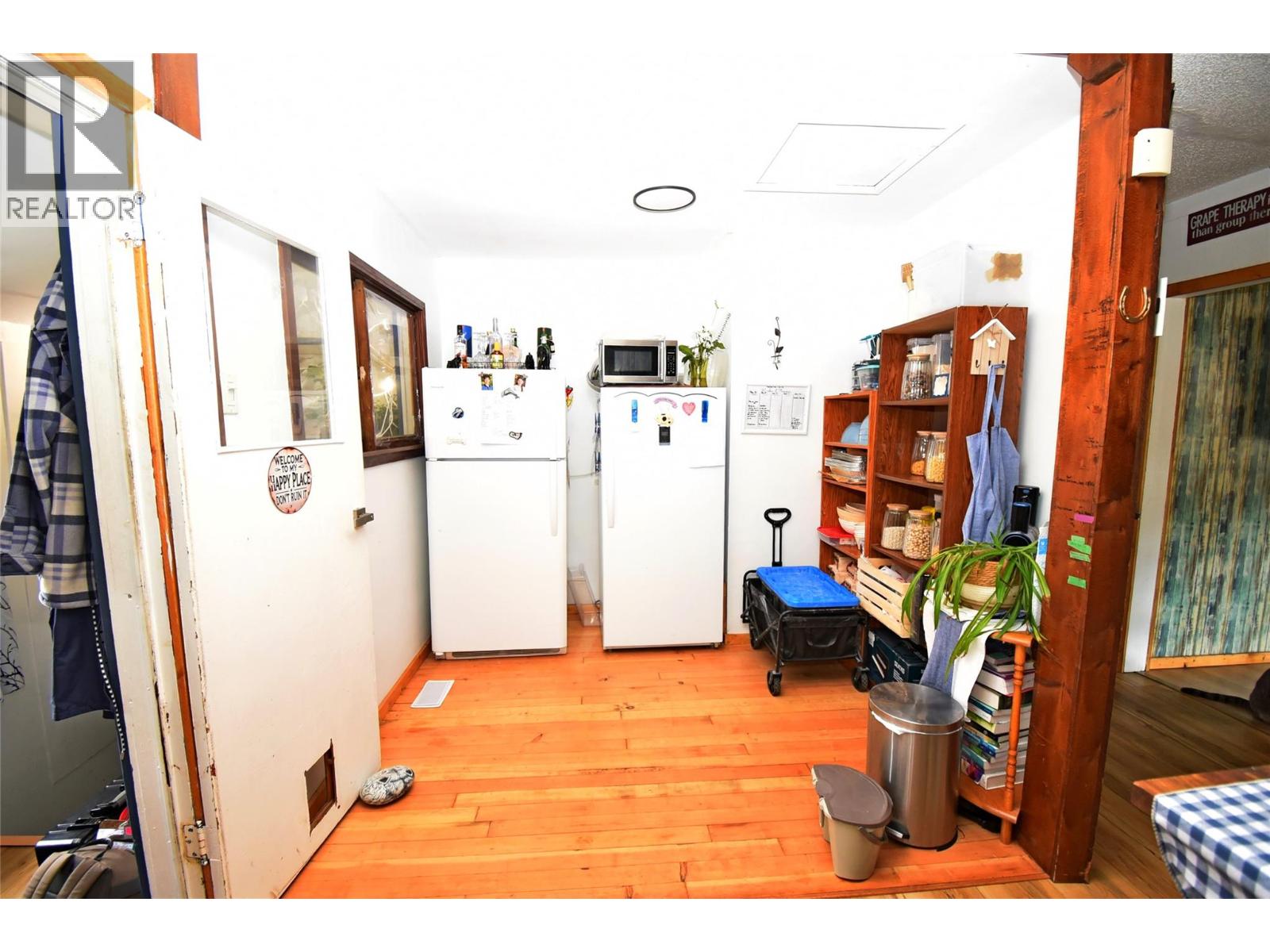 Photo 2 of 3011 38 Street, Vernon BC