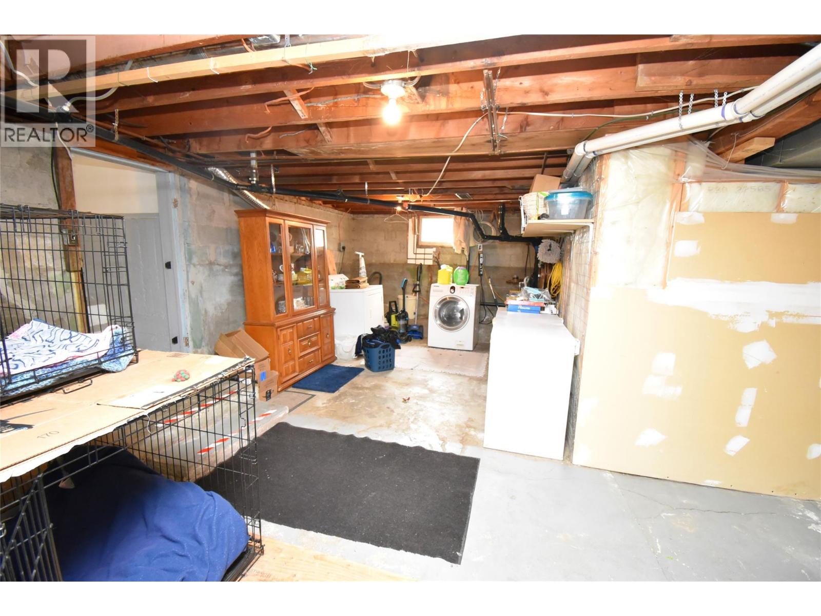 Photo 33 of 3011 38 Street, Vernon BC