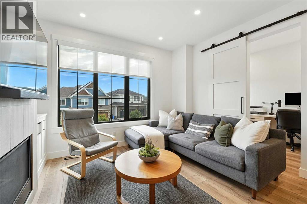 Single Family House for Sale in  Discovery Drive SW Discovery Ridge Calgary 