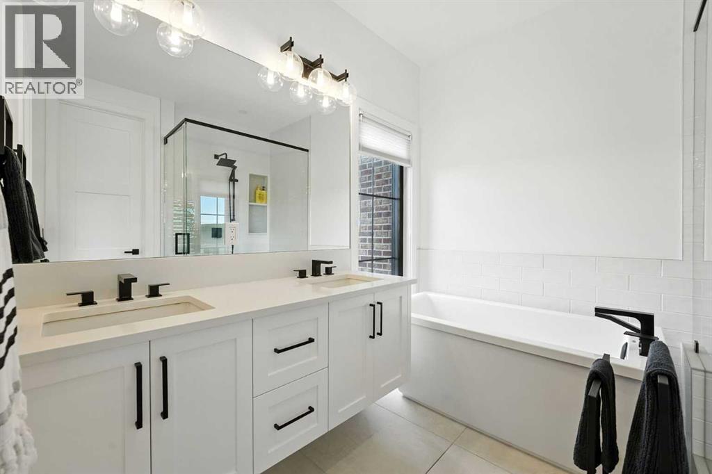 Single Family House for Sale in  Discovery Drive SW Discovery Ridge Calgary 