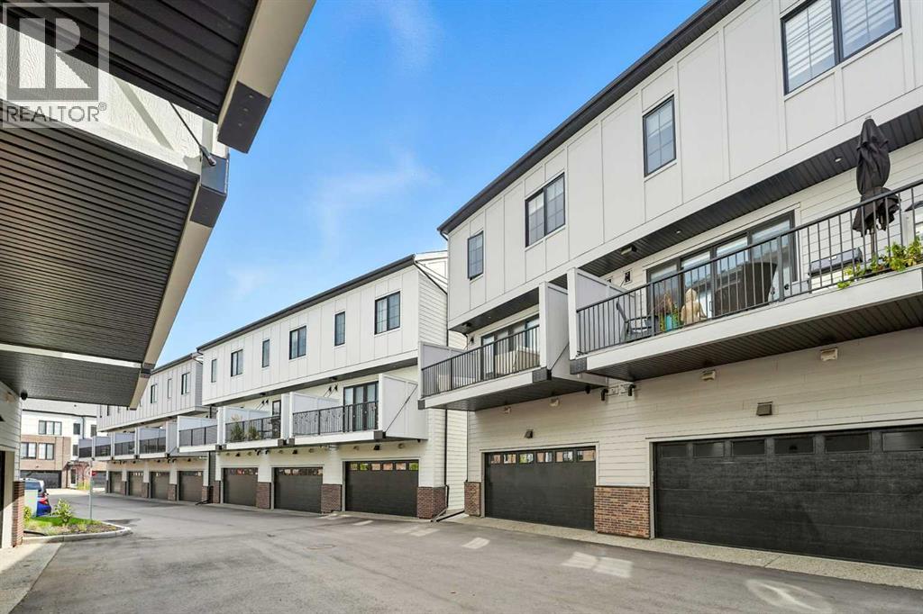 Single Family House for Sale in  Discovery Drive SW Discovery Ridge Calgary 