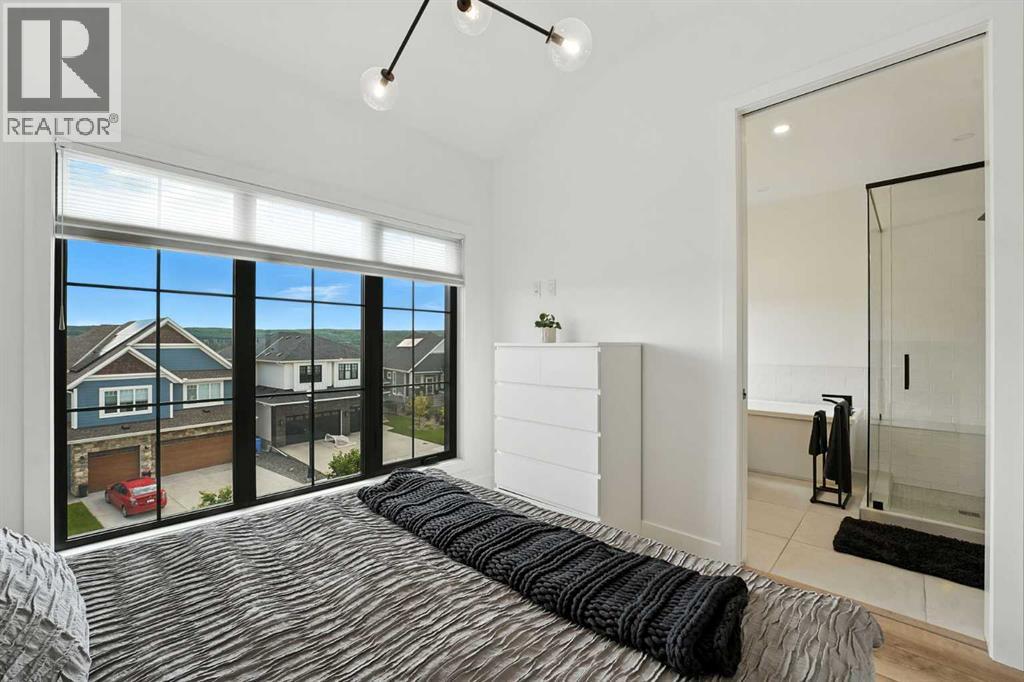 Single Family House for Sale in  Discovery Drive SW Discovery Ridge Calgary 