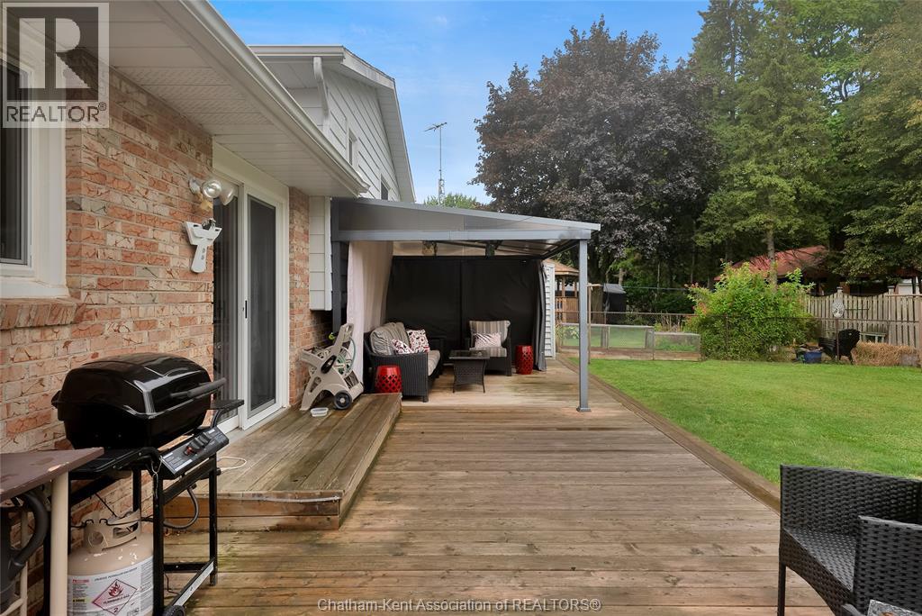 Photo 23 of 137 Primrose Lane, Chatham ON