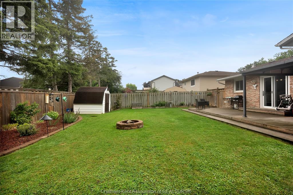 Photo 26 of 137 Primrose Lane, Chatham ON