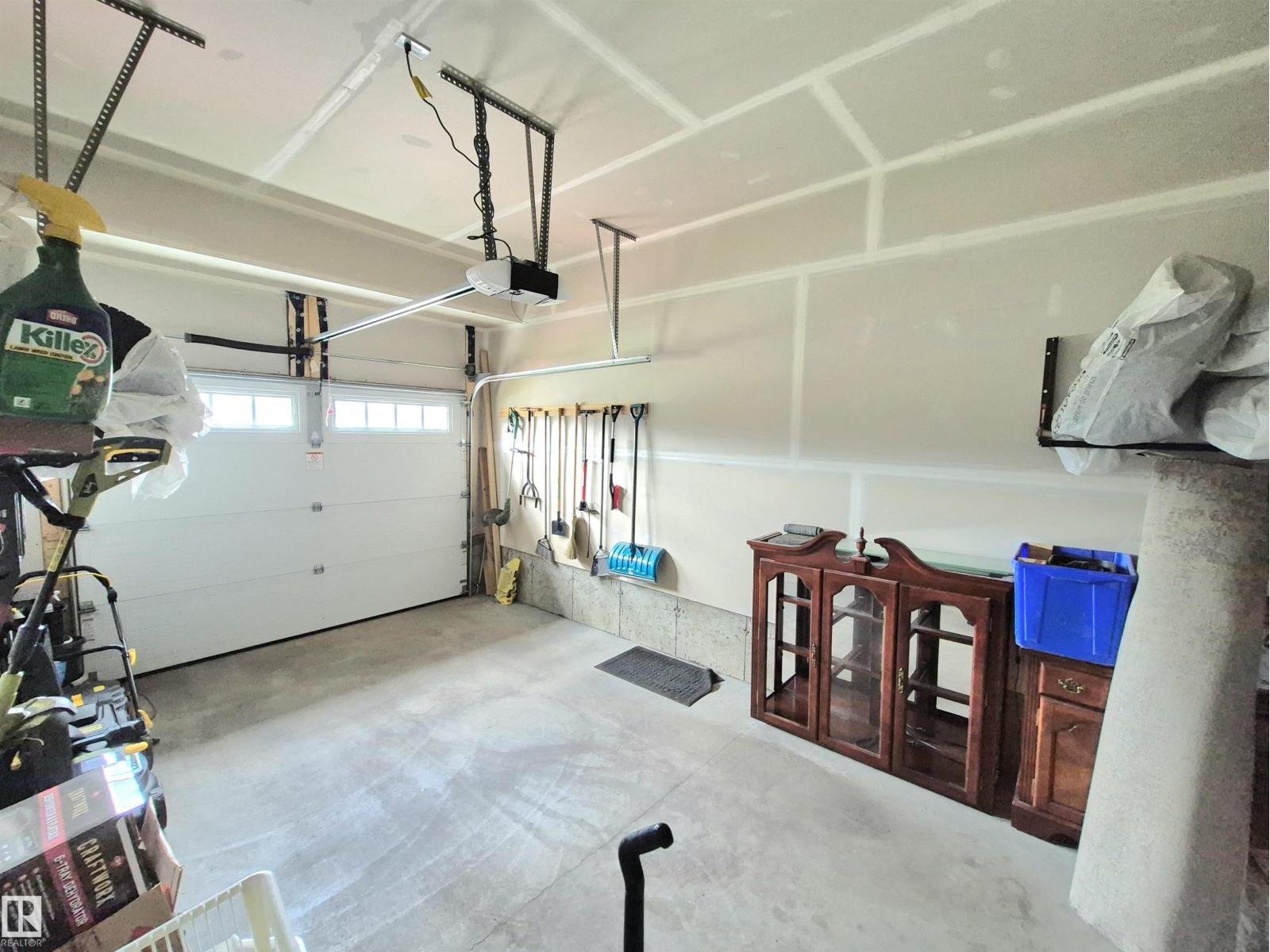 Photo 34 of 1727 Plum Cr Sw, Edmonton AB
