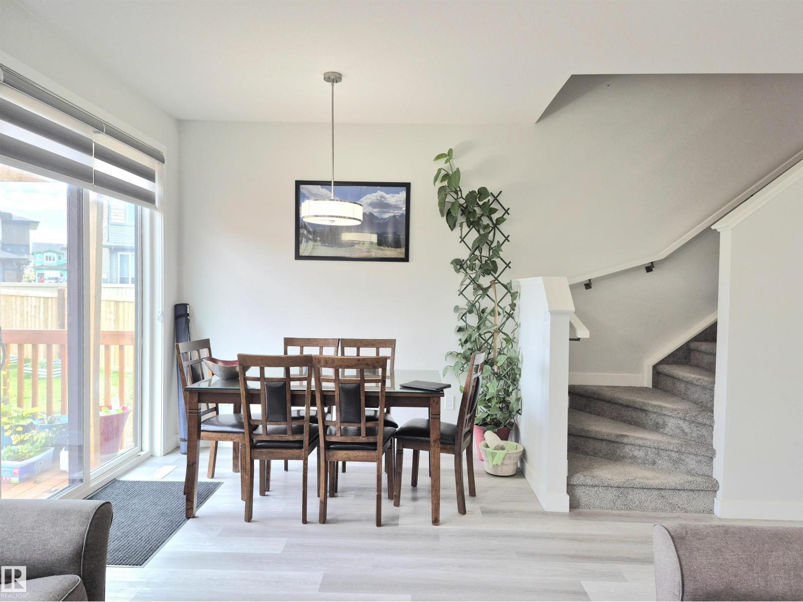 Photo 11 of 1727 Plum Cr Sw, Edmonton AB