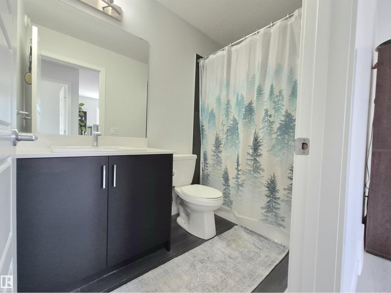 Photo 5 of 1727 Plum Cr Sw, Edmonton AB