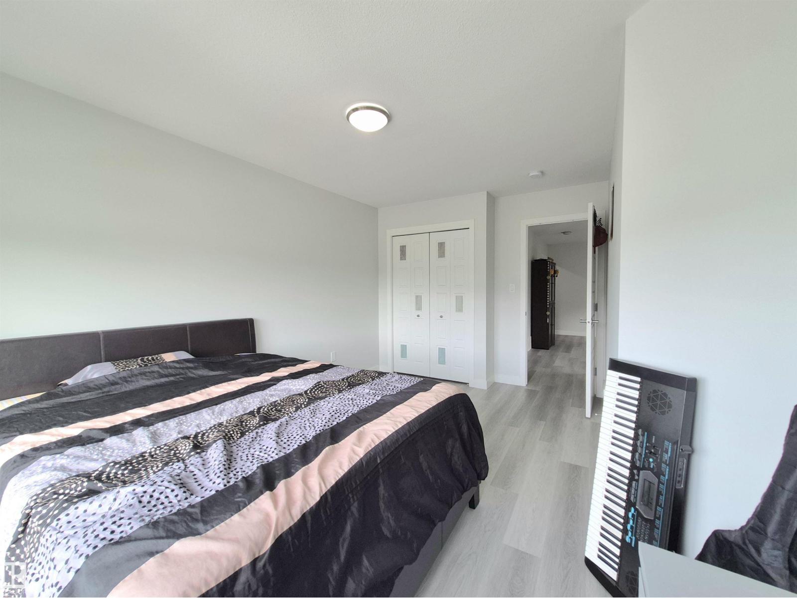 Photo 24 of 1727 Plum Cr Sw, Edmonton AB