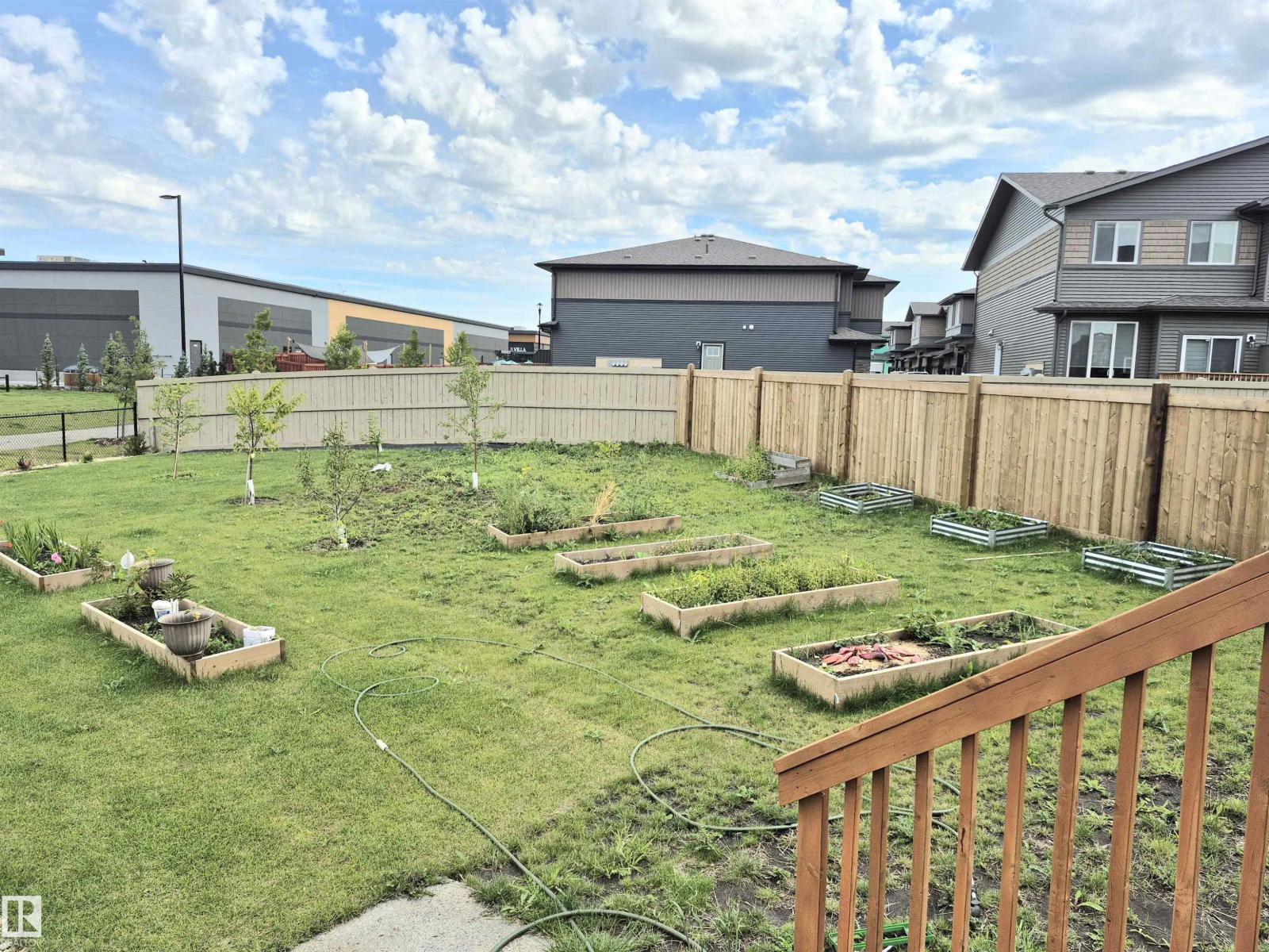 Photo 26 of 1727 Plum Cr Sw, Edmonton AB