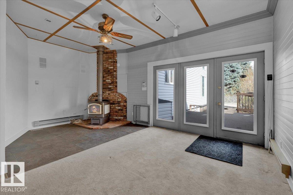 Photo 15 of 9324 75 Av Nw, Edmonton AB