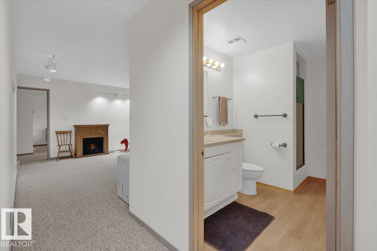 Photo 46 of 9324 75 Av Nw, Edmonton AB