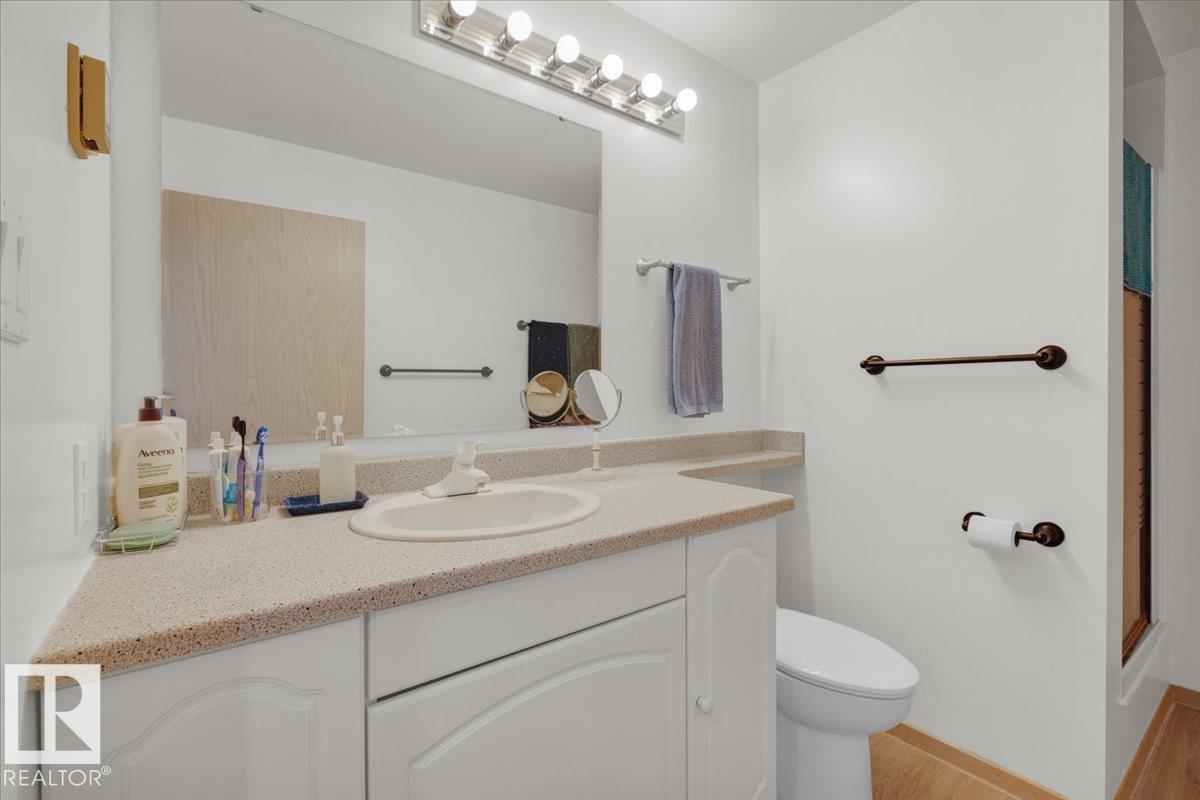 Photo 47 of 9324 75 Av Nw, Edmonton AB