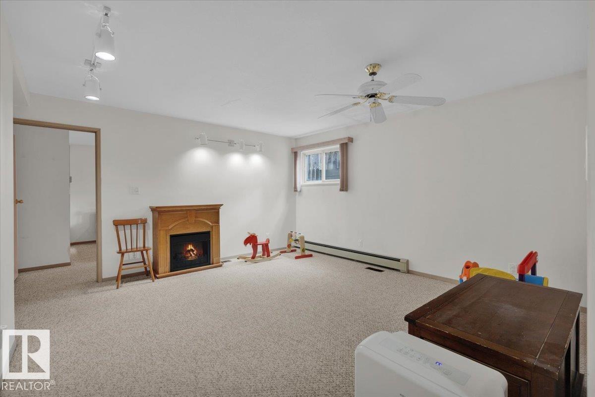 Photo 49 of 9324 75 Av Nw, Edmonton AB