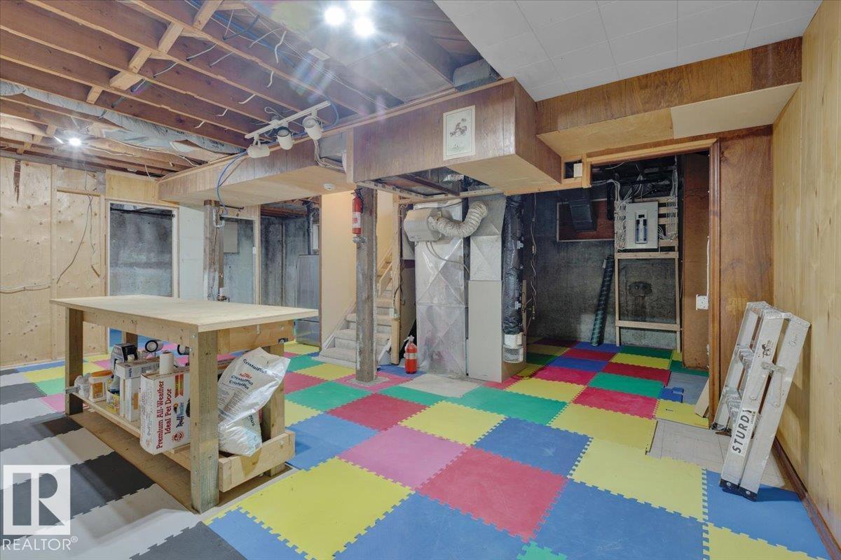 Photo 61 of 9324 75 Av Nw, Edmonton AB