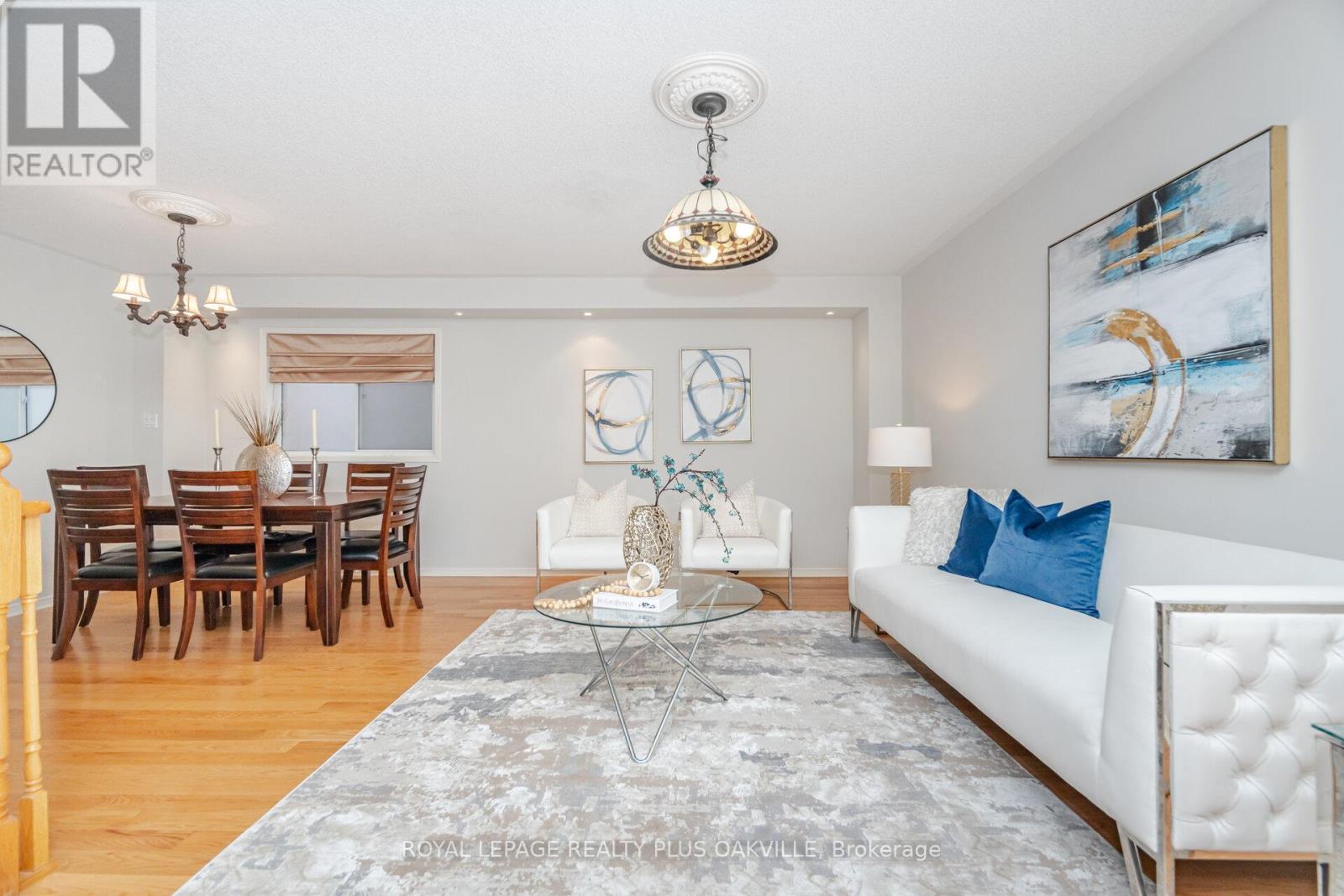Photo 10 of 5974 Tweed Court, Mississauga ON