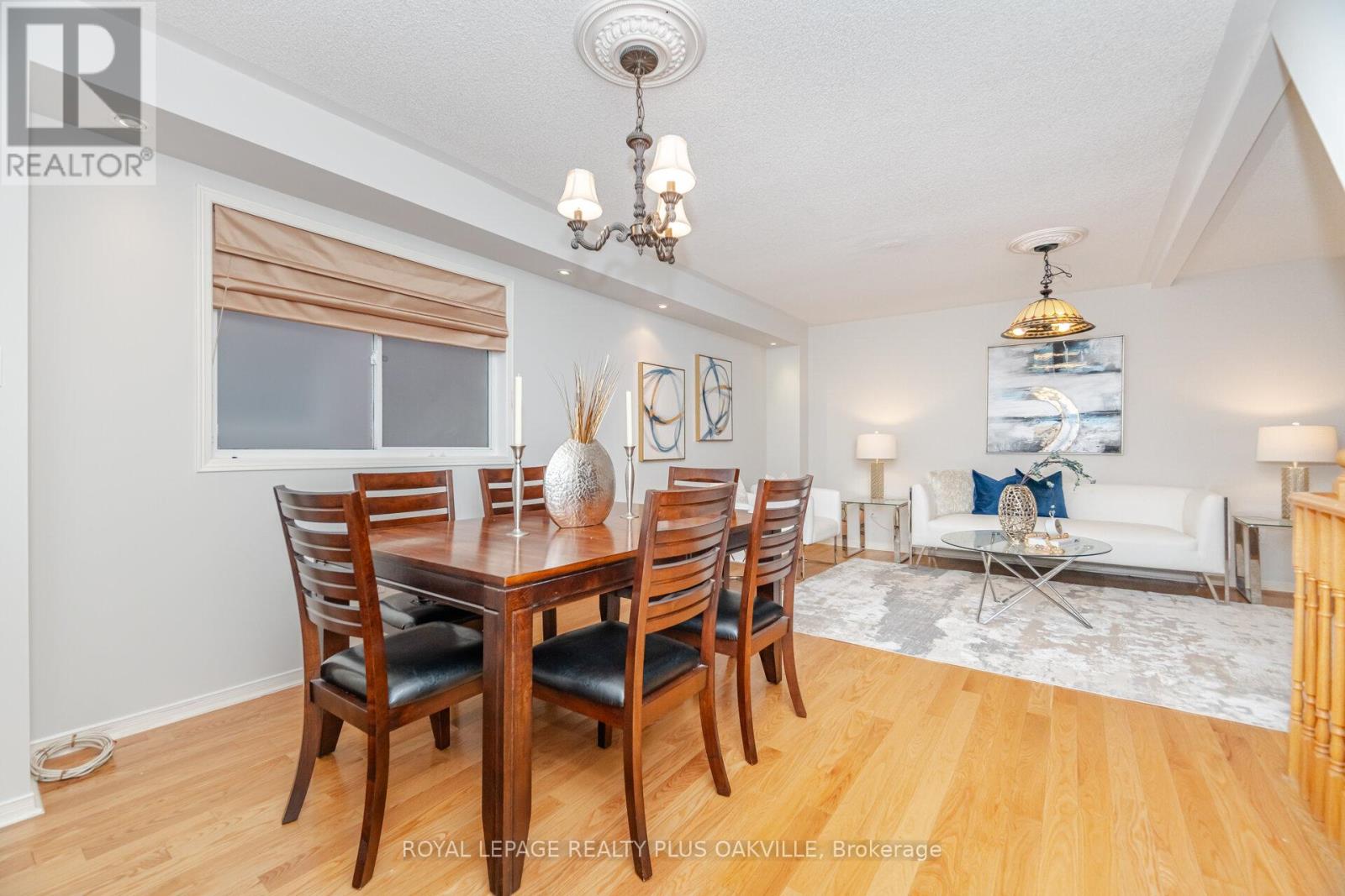 Photo 14 of 5974 Tweed Court, Mississauga ON