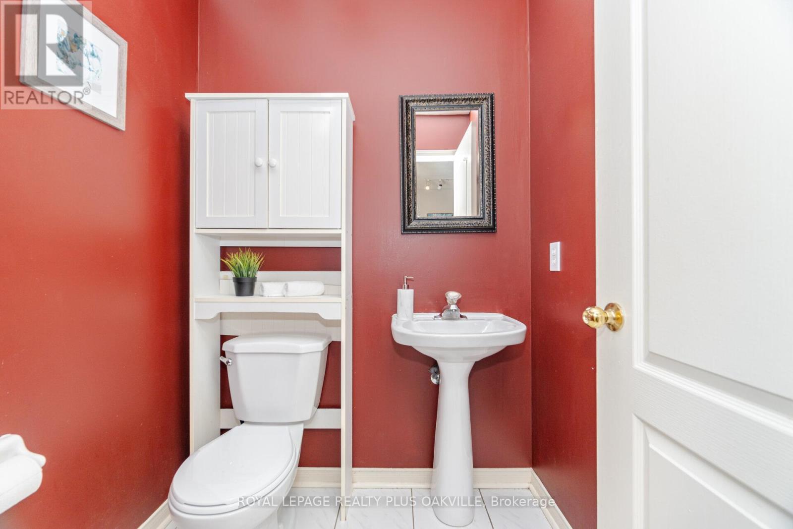 Photo 25 of 5974 Tweed Court, Mississauga ON
