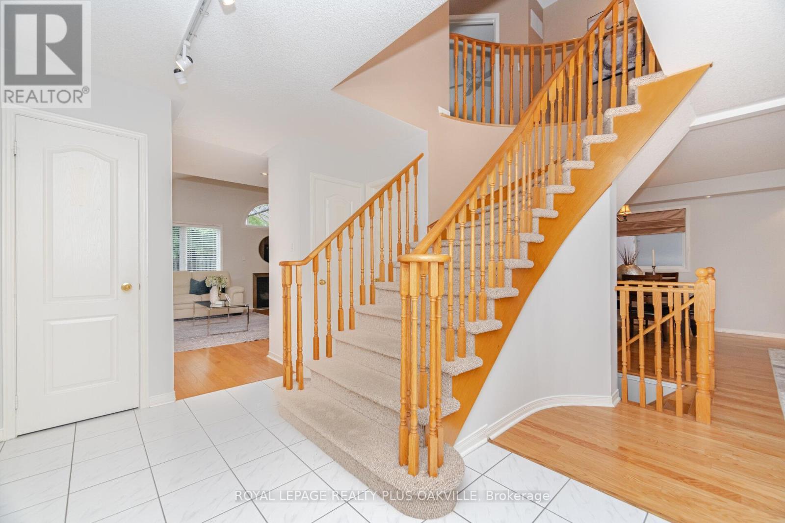 Photo 26 of 5974 Tweed Court, Mississauga ON