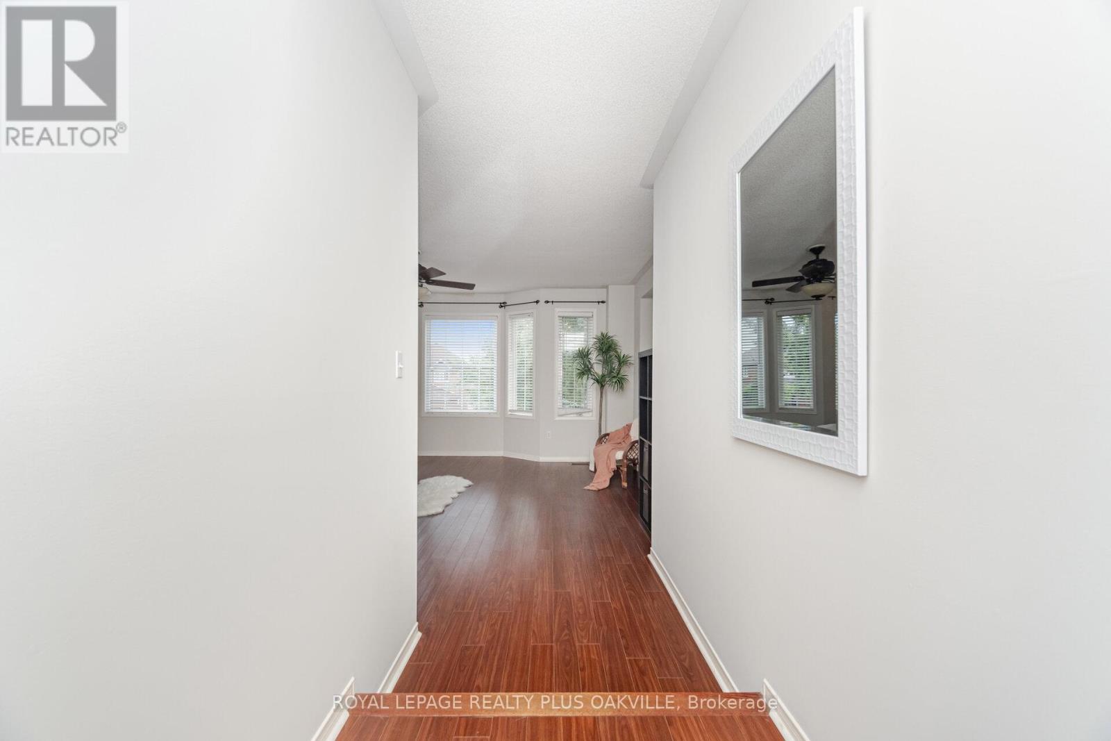 Photo 29 of 5974 Tweed Court, Mississauga ON