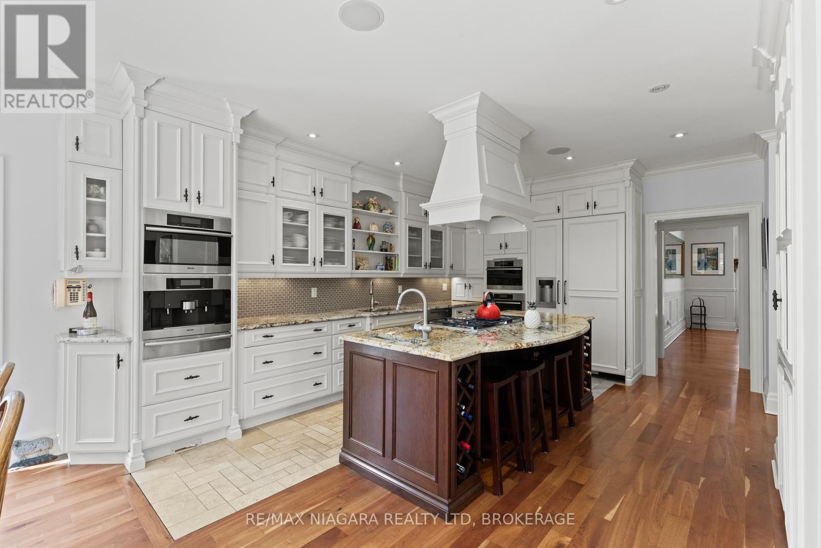 Photo 12 of 380 Nassau Street, Niagaraonthelake ON