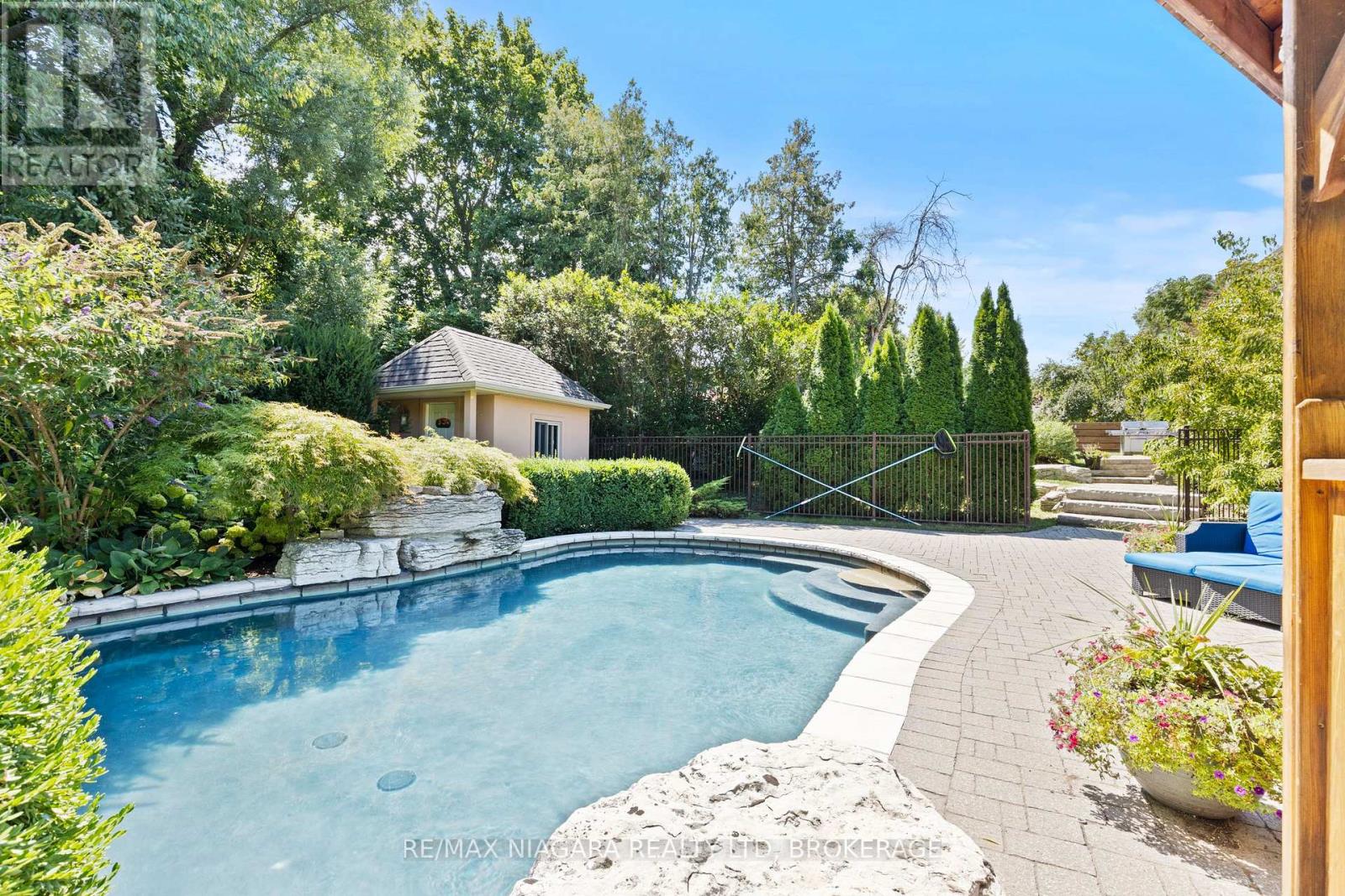 Photo 32 of 380 Nassau Street, Niagaraonthelake ON
