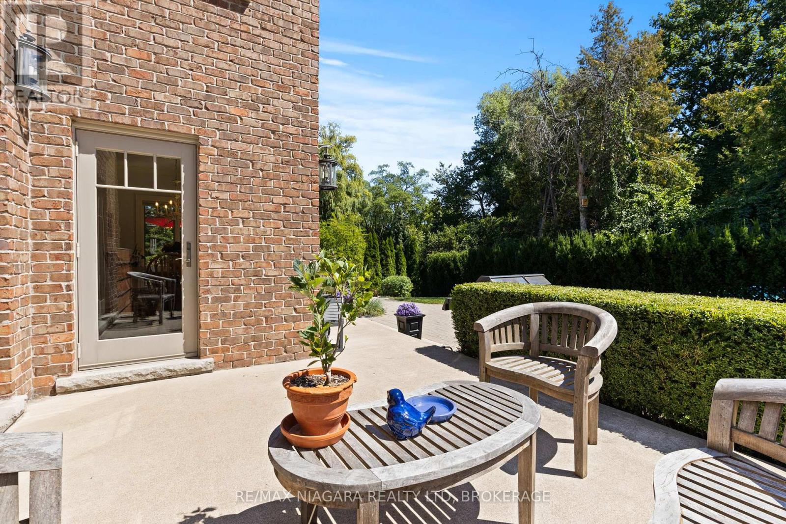 Photo 35 of 380 Nassau Street, Niagaraonthelake ON