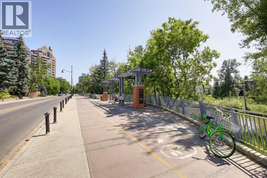 Single Family House for Sale in    Avenue SW Mission Calgary 