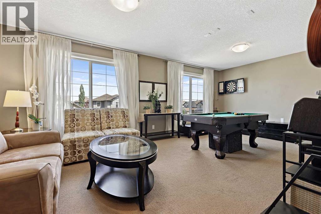 Single Family House for Sale in  Everglen Crescent SW Evergreen Calgary 