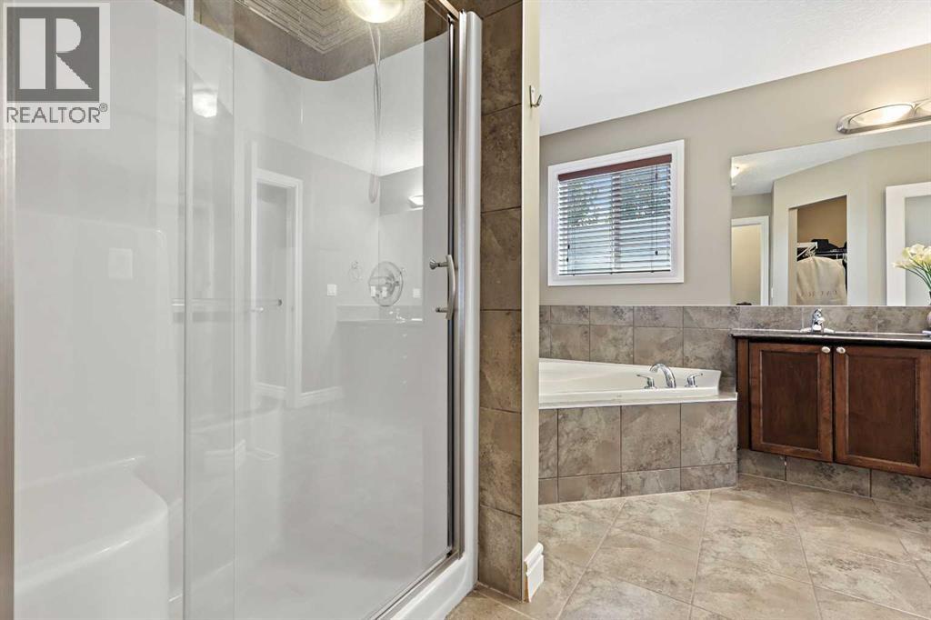 Single Family House for Sale in  Everglen Crescent SW Evergreen Calgary 