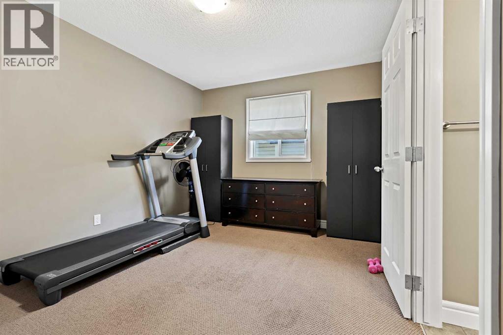 Single Family House for Sale in  Everglen Crescent SW Evergreen Calgary 