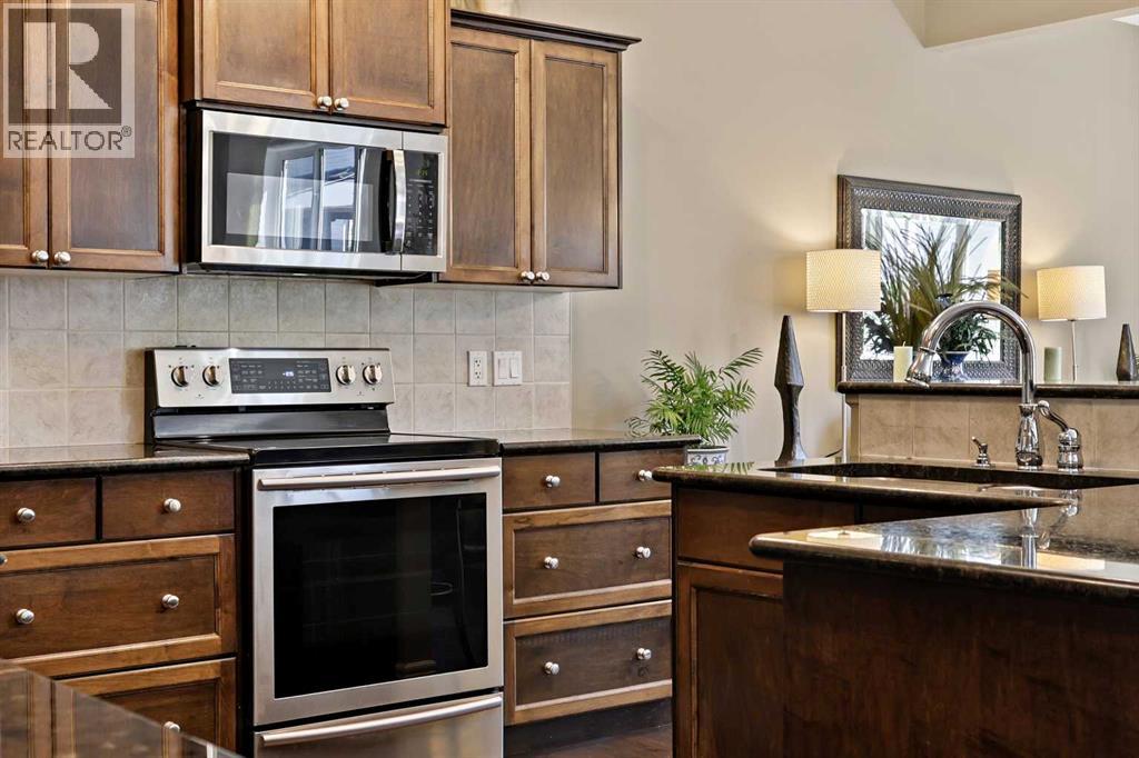 Single Family House for Sale in  Everglen Crescent SW Evergreen Calgary 