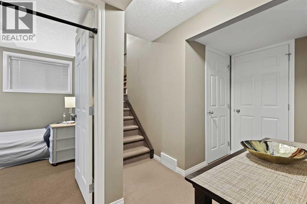 Single Family House for Sale in  Everglen Crescent SW Evergreen Calgary 
