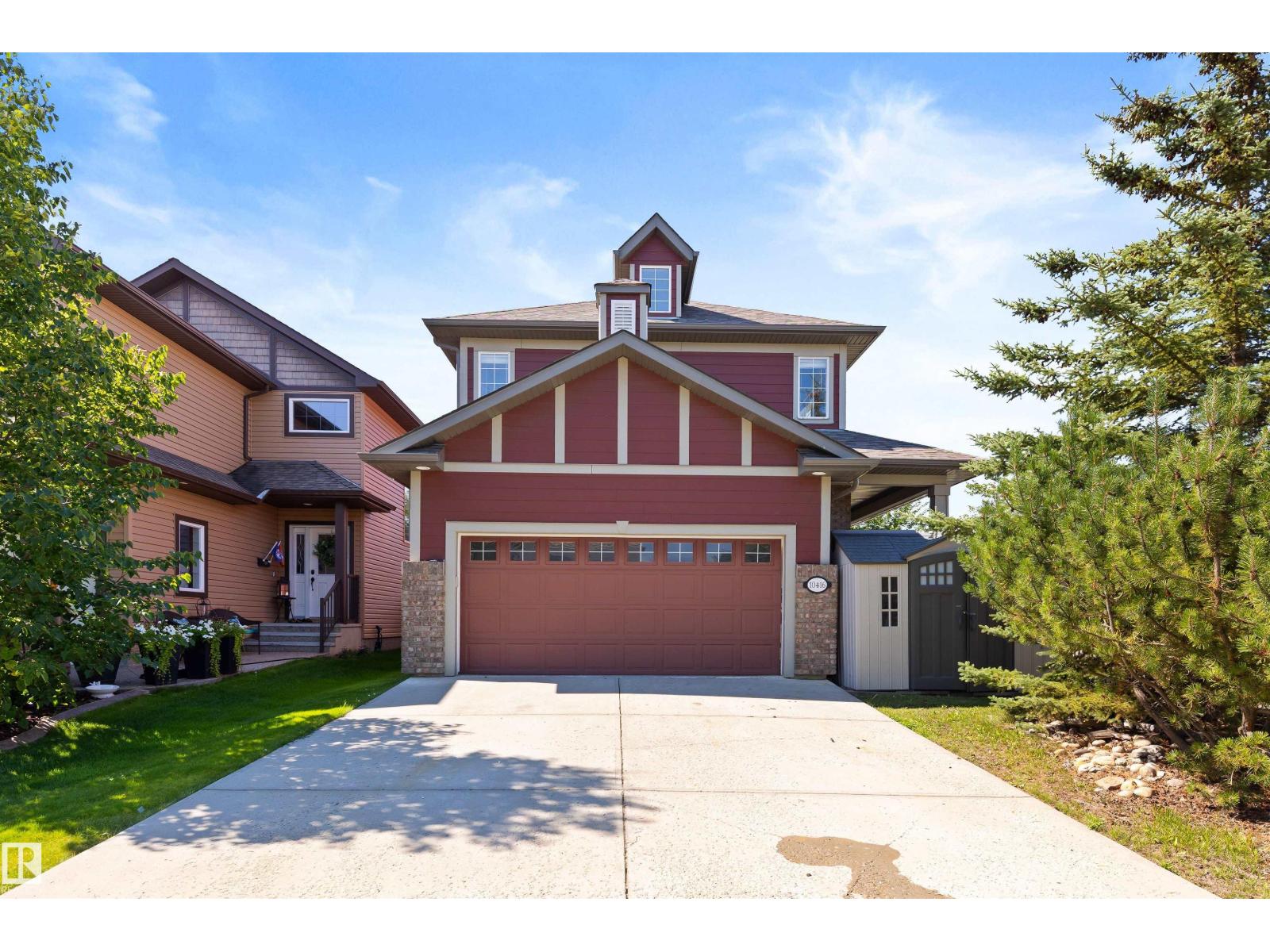 Photo 16 of 10416 99 St, Morinville AB