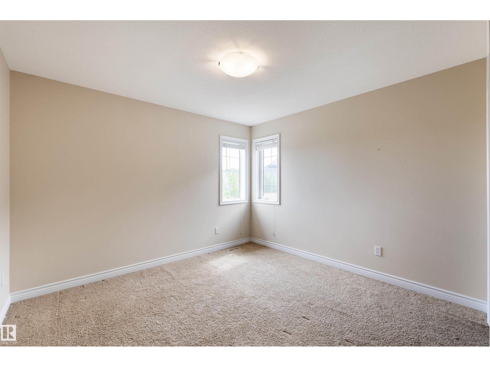 Photo 8 of 10416 99 St, Morinville AB