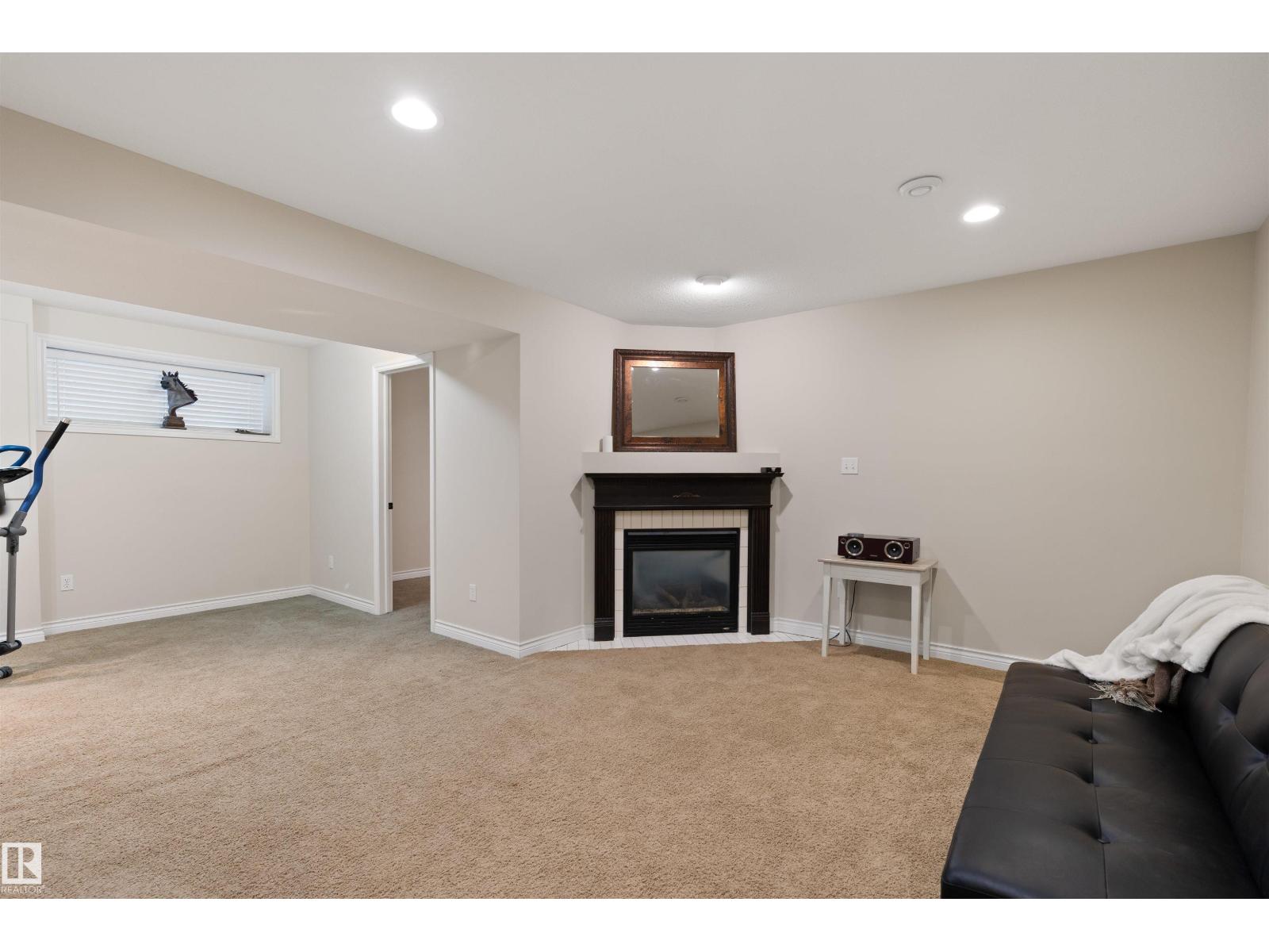 Photo 11 of 10416 99 St, Morinville AB