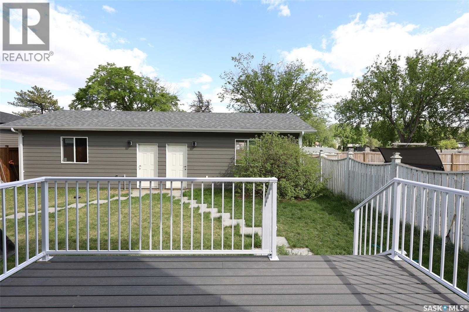 Photo 24 of 29 Salisbury Drive, Saskatoon SK
