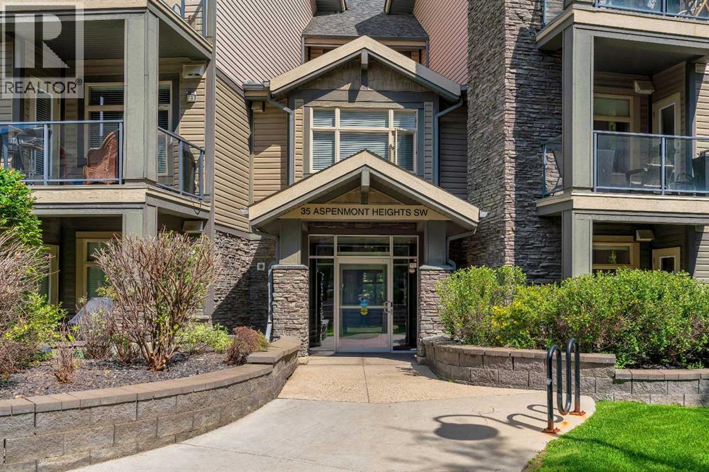 Single Family House for Sale in   Aspenmont Heights SW Aspen Woods Calgary 