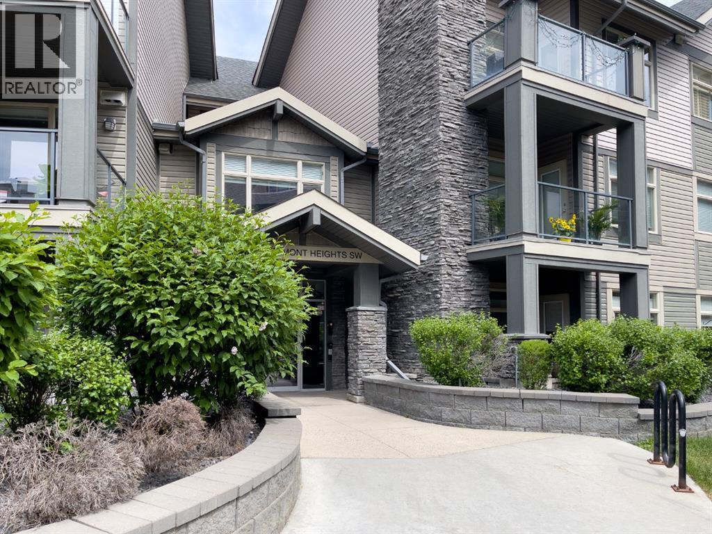 Single Family House for Sale in   Aspenmont Heights SW Aspen Woods Calgary 
