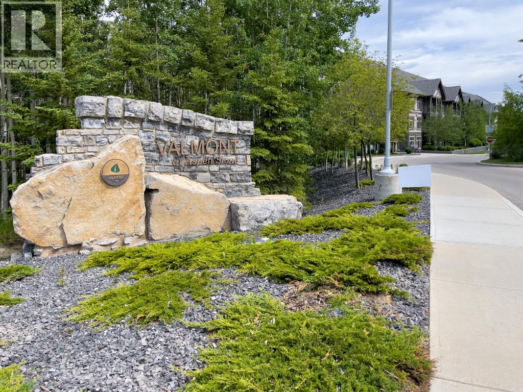 Single Family House for Sale in   Aspenmont Heights SW Aspen Woods Calgary 