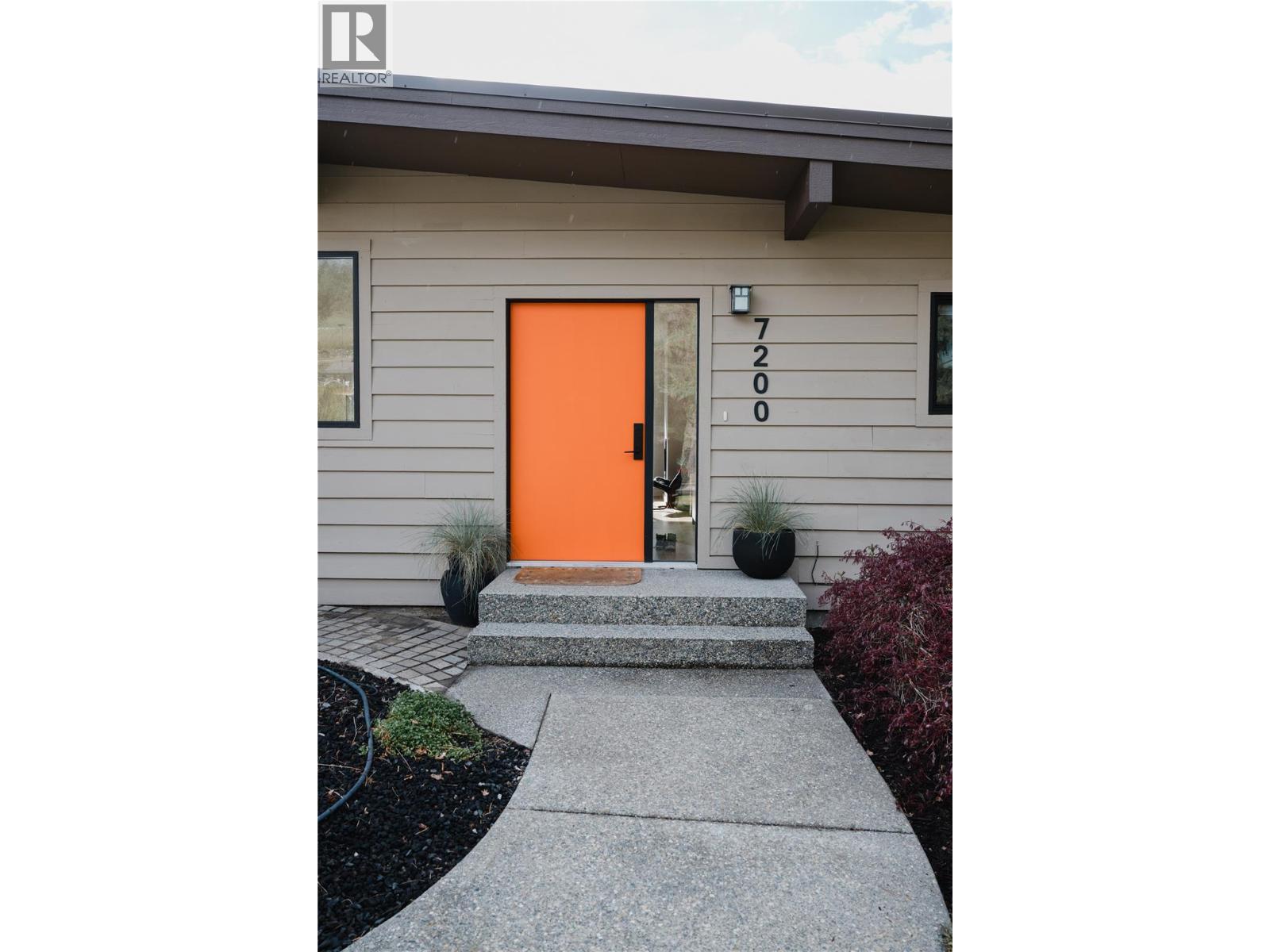 7200 Wyatt Way, Vernon