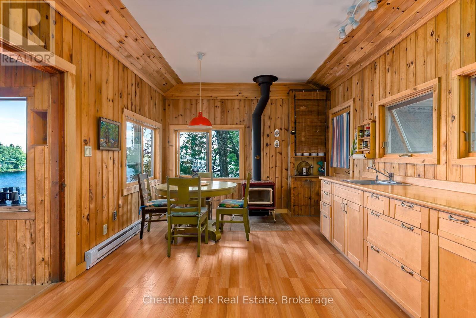 Photo 31 of 26 Taylor Island 26 Lm, Gravenhurst ON