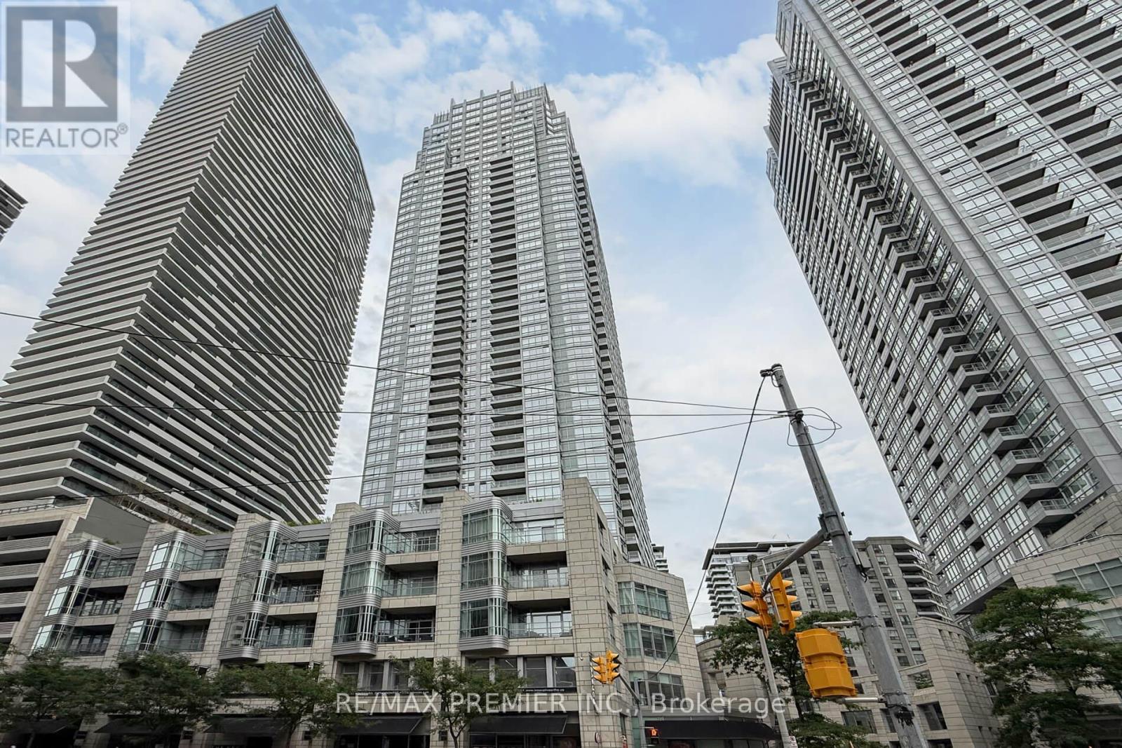 Photo 8 of 1512 2191 Yonge Street, Toronto ON