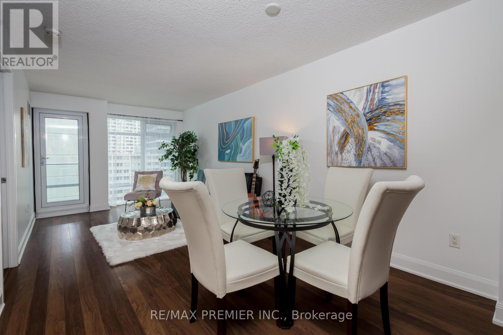 Photo 31 of 1512 2191 Yonge Street, Toronto ON
